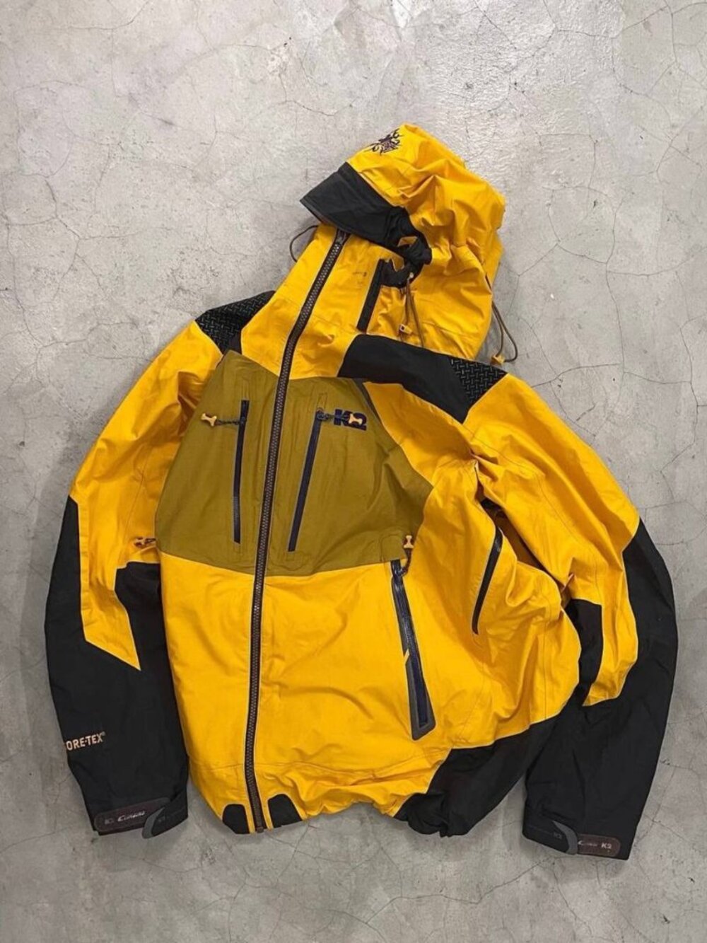 K2 Colorblock Hooded Outdoor Jacket – Yellow Black Olive Waterproof Style Jacket - Picture 2 of 7